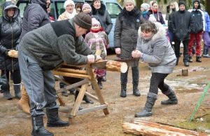 Lietus žiemos šventės dalyvių neišbaidė Šventės akimirka. V. Stumbrio nuotr.