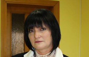 Liudmila Krapienė siūlo paskaityti jos mėgstamą knygą ir daugiau sužinoti apie gydomųjų savybių turinčius Altajaus augalus. D. Zibolienės nuotr.