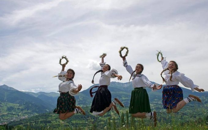 Džiaugsmas. Lariza Bachmachy (9 kl.) Džiaugsmas. Lariza Bachmachy (9 kl.)