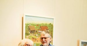 Dailininkas Rimas Zigmas Bičiūnas palinkėjo autorei eiti savo keliu ir neklausyti profesionalų. I. Kujelės nuotr.