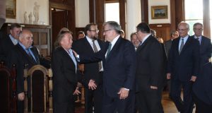Kadenciją baigęs Lenkijos Respublikos prezidentas Bronislavas Komorovskis į Rokiškį atvyko su gausia verslininkų palyda. N. Šulcienės nuotr.