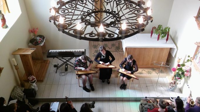 Skemų socialinės globos namų koplyčioje surengtas pirmasis koncertas.