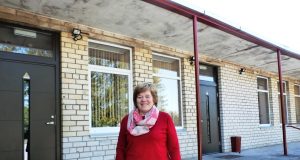 Panemunėlio universalaus daugiafunkcio centro vadovė Laima Samuilovienė sako čia dukart šventusi įkurtuves: pastačius darželį ir jį renovavus. A. Domarkaitės nuotr.