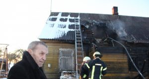 Ivanas Karpovas nežino, nuo ko kilo gaisras. A.Minekvičienės nuotr.