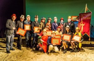 Rokiškio teatralai – tarp ryškiausių. Parsivežė dvi „Tegyvuoja teatras“ statulėles