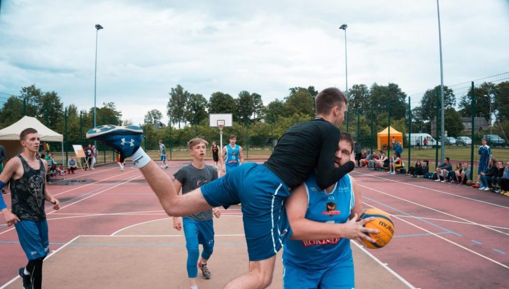 19942637_10154748481642083_8589720462272245454_o