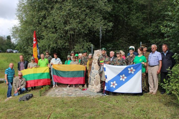 21055000_1493410230715897_2037328543198314099_o