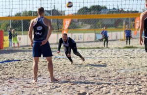 Miesto gimtadienį šventė tinklinio aikštelėje