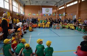 Konkurse „Sveikuolių sveikuoliai“ vaikai pasitikrina sveikos gyvensenos žinias