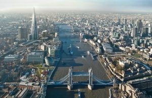 Į Londoną – ne tik emigruoti