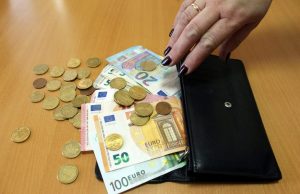 Naujagimis – užsieniui, vienkartinė išmoka – iš mūsų