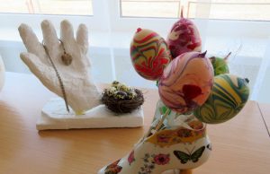 Daugybė būdų originaliai dažyti kiaušinius – ir turintiems laiko, ir skubantiems