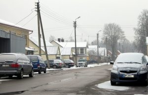 Vairuotojams – galvosūkis: skubėti „perauti“ automobilius, ar – ne?