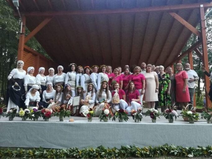 greta skemų žolinė