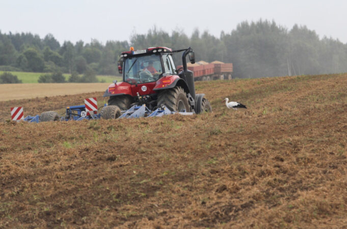 zemes-ukis-57acc9e6ac24f