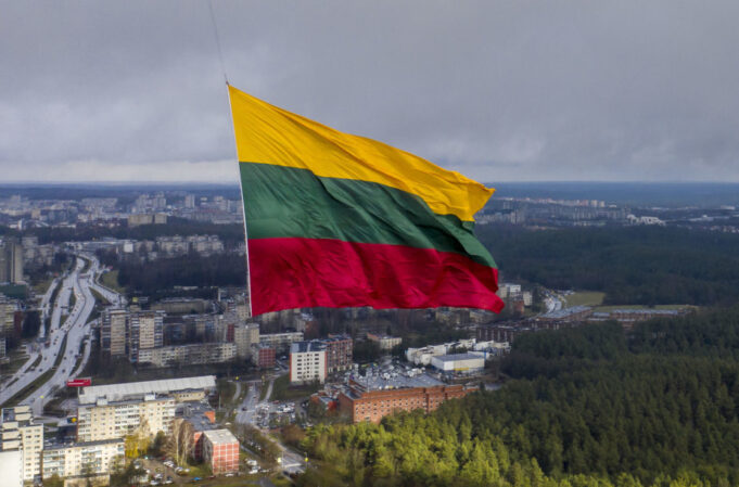 veliavos-pakelimas-tv-bokste-5e452a124acaf