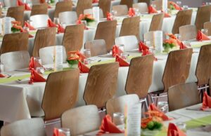 Į ką svarbu atkreipti dėmesį renkantis banketines kėdes?