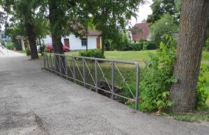 Šaligatvyje Vytauto gatvėje – kliūčių ruožas užtaisytas