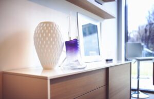 Kaip išsirinkti tinkamą miegamojo komodą?