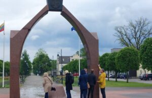 Specialistai apžiūrėjo ne tik Krošinskių pilaitę, bet ir griūvančią „Arką“