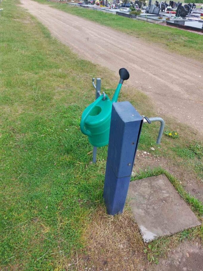 greta laistytuvai kapinėse