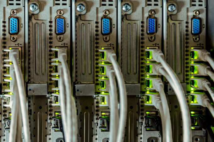 dedikuoti serveriai (nuotr. Rackray)