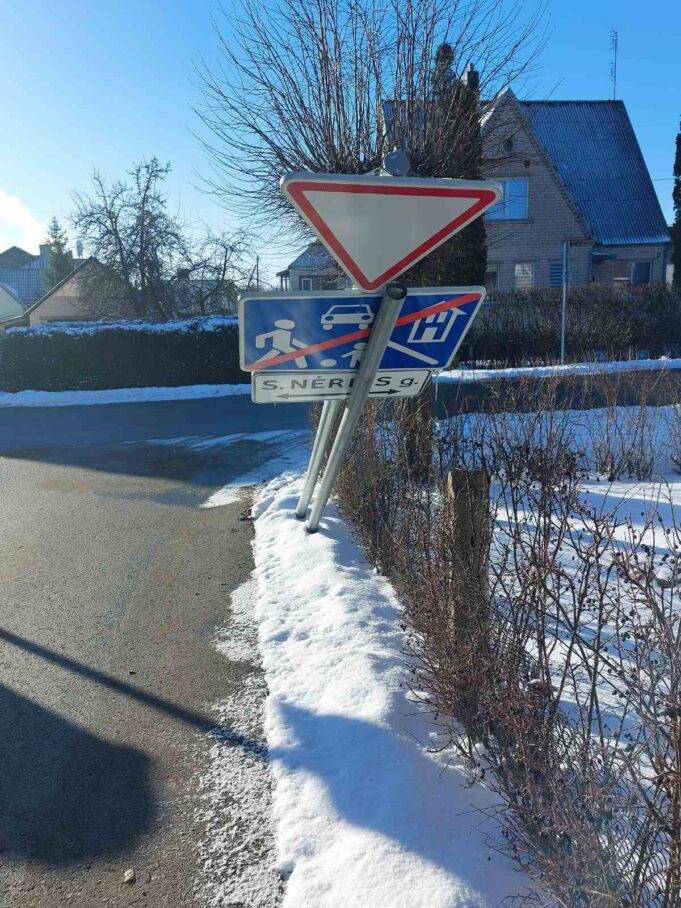 zenklas nulenktas skaitytojo nuotr