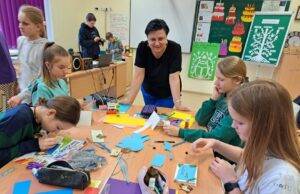 Pandėlio gimnazistai patirties sėmėsi iš savųjų ir svečių