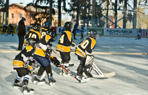 Jaunieji ledo ritulininkai varžėsi U10 ture