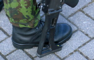 Pritarta karinės prievolės reformai: jaunuolius šauks iš karto po mokyklos