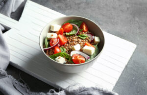 „Pasimatuokite“ augalinę mitybą