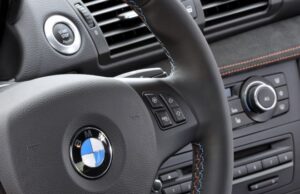 Mašinoje neliko vertingų daiktų