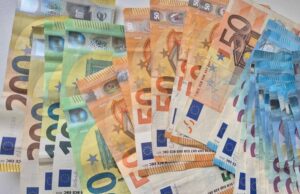 Išviliota beveik 90 000 eurų