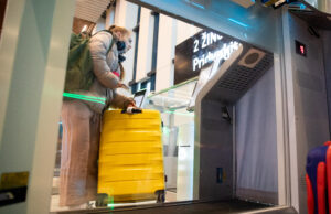 Svarbi informacija keliaujantiems į Jungtinę Karalystę: prieš skrydį būtina pasirūpinti ETA kelionės leidimu