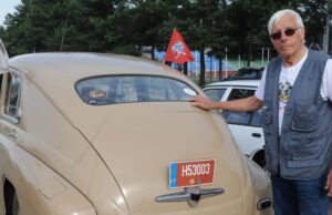 Istoriniais automobiliais uteniškius stebino ir rokiškėnai