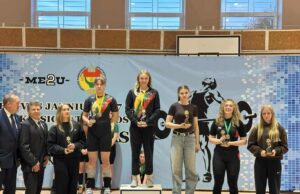 Pagerinti Lietuvos rekordai ir stipriausios Lietuvos sunkiaatletės titulas