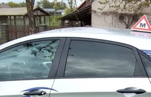 Atskleidė, kuriuose vairavimo egzamino klausimuose daroma daugiausiai klaidų