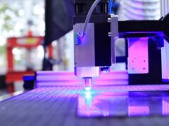 Kaip išsirinkti tinkamas lazerinio pjovimo stakles jūsų verslui – patarimai, į ką atkreipti dėmesį