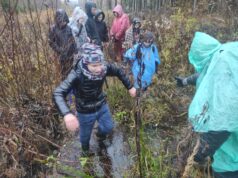 Įveikti klampūs Šimonių girios kilometrai