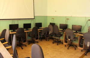 LŠMPS pasiekė susitarimą su ministerija: nuo kitų metų rugsėjo mokytojų algos didės 11,5 proc.