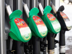 Seimas: laikinai metams mažinama akcizo dedamoji dyzelinui ir daliai kitų kuro rūšių