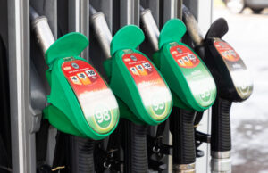 Seimas: laikinai metams mažinama akcizo dedamoji dyzelinui ir daliai kitų kuro rūšių