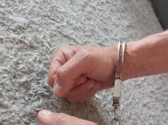 Smurtas prieš nepilnametį