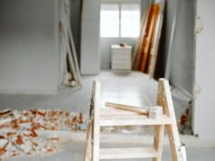 Griovimo paslaugos – vidaus ardymas, pastatų griovimas, pamatai