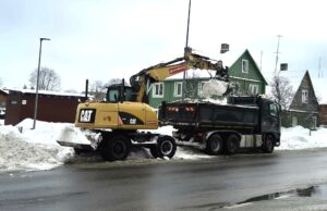 Sniegas Rokiškyje: komunalininkai dirba maksimaliomis pajėgomis