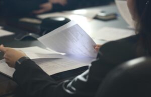 Tarptautiniai sandoriai prasideda ne nuo rankos paspaudimo