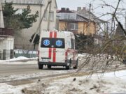 Neblaivi moteris sužalojo sugėrovą