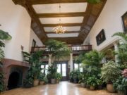 Padėkite suteikti parodai gyvybės!