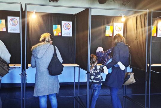 Aktualus klausimas: Ar leisti balsuoti jau nuo šešiolikos? Ar vietos valdžios rinkimuose kitais metais šešiolikmečiai Lietuvoje jau galės tarti savo žodį?