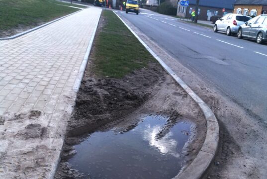 Įvažiavimas į Aukštaičių gatvę gyventojus nervina